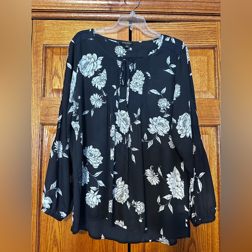 Roz & Ali long sleeve dress blouse